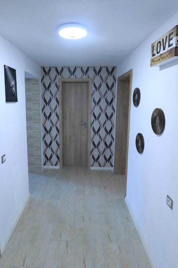 Nikas Apartment Sibiu Exterior photo